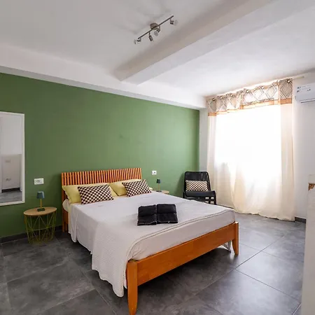 Casa Tara ألغيرو